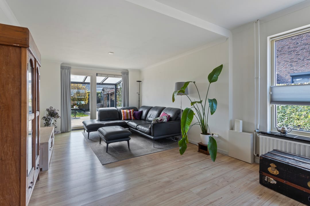 Photo 13 of Deken Schmerlingstraat 9