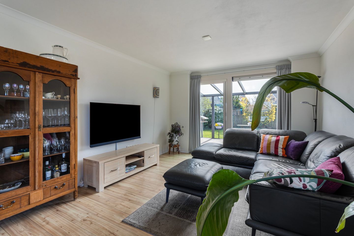 Photo 14 of Deken Schmerlingstraat 9