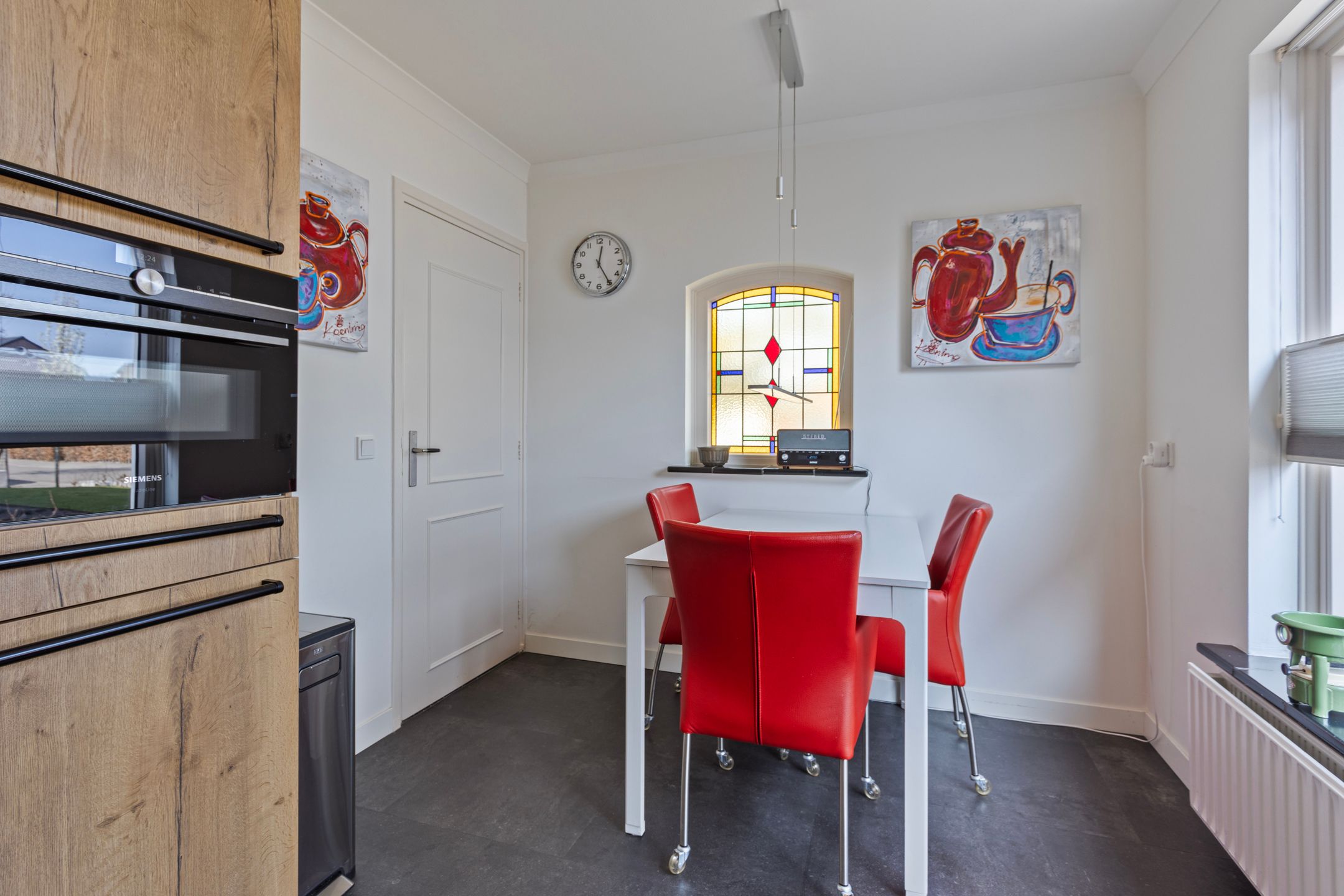 Photo 18 of Deken Schmerlingstraat 9