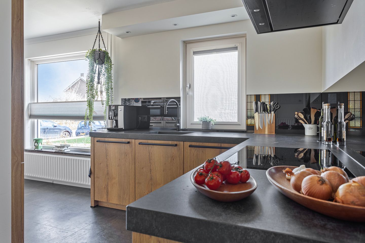 Photo 19 of Deken Schmerlingstraat 9