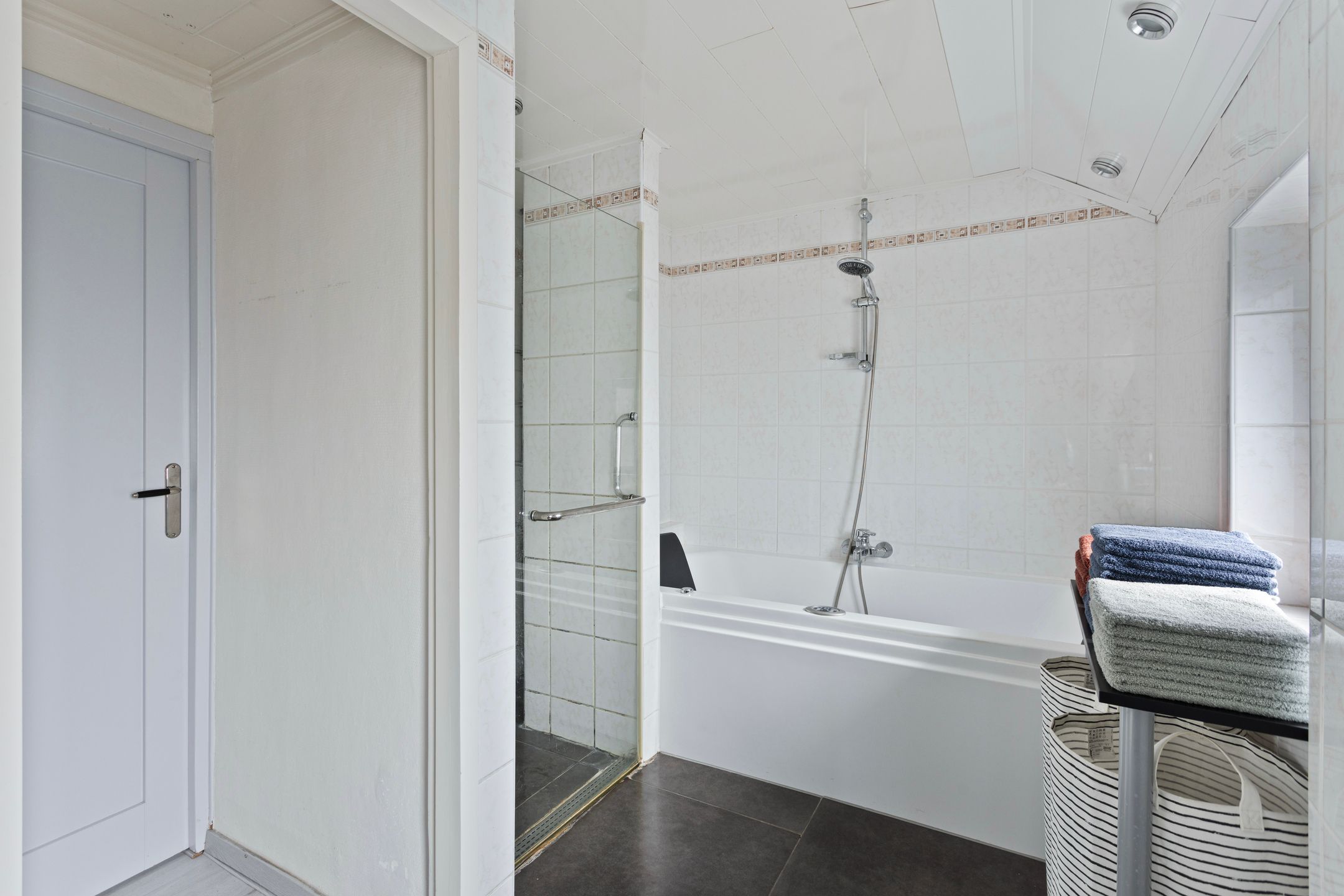 Photo 36 of Deken Schmerlingstraat 9