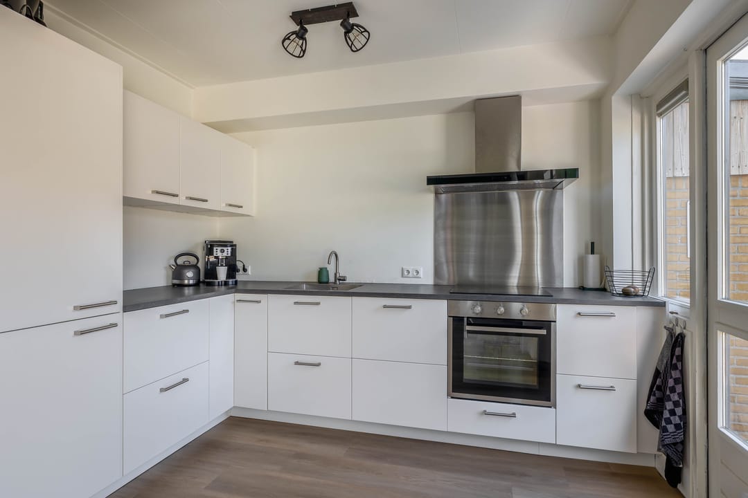 Photo 13 of Gysbert Japiksstraat 34