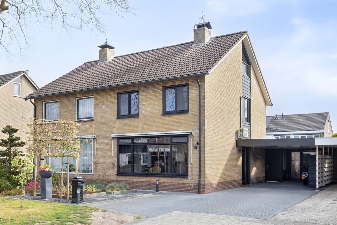 Foto 1 van Neercasselstraat 16