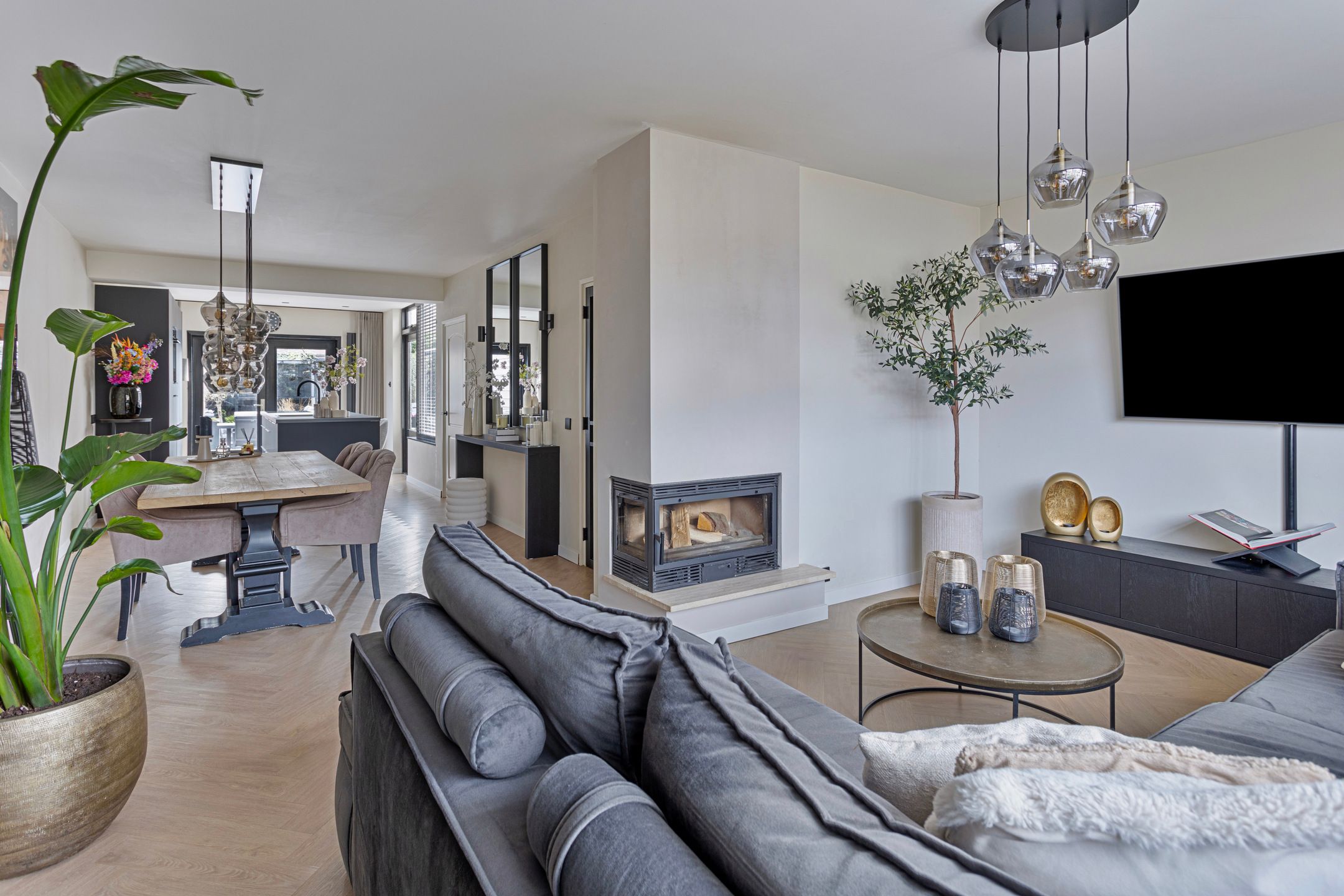 Foto 12 van Neercasselstraat 16