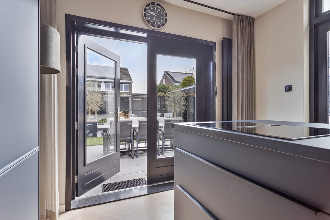 Foto 22 van Neercasselstraat 16