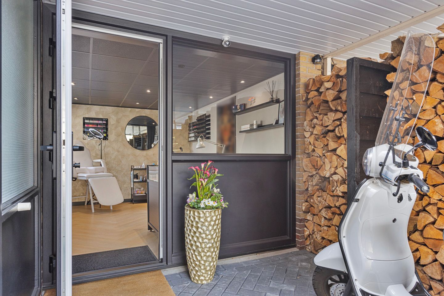 Foto 25 van Neercasselstraat 16