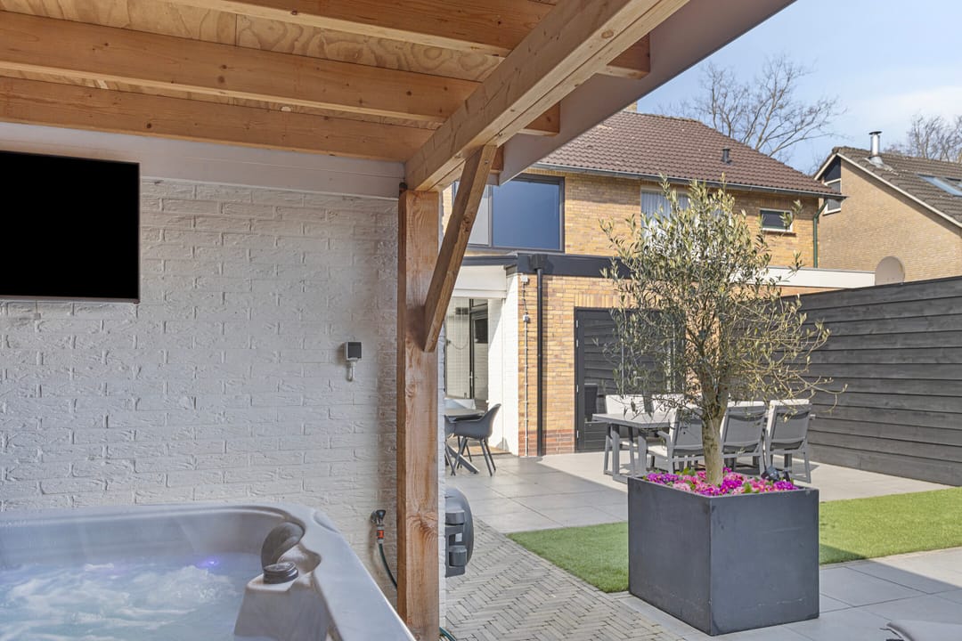 Foto 43 van Neercasselstraat 16