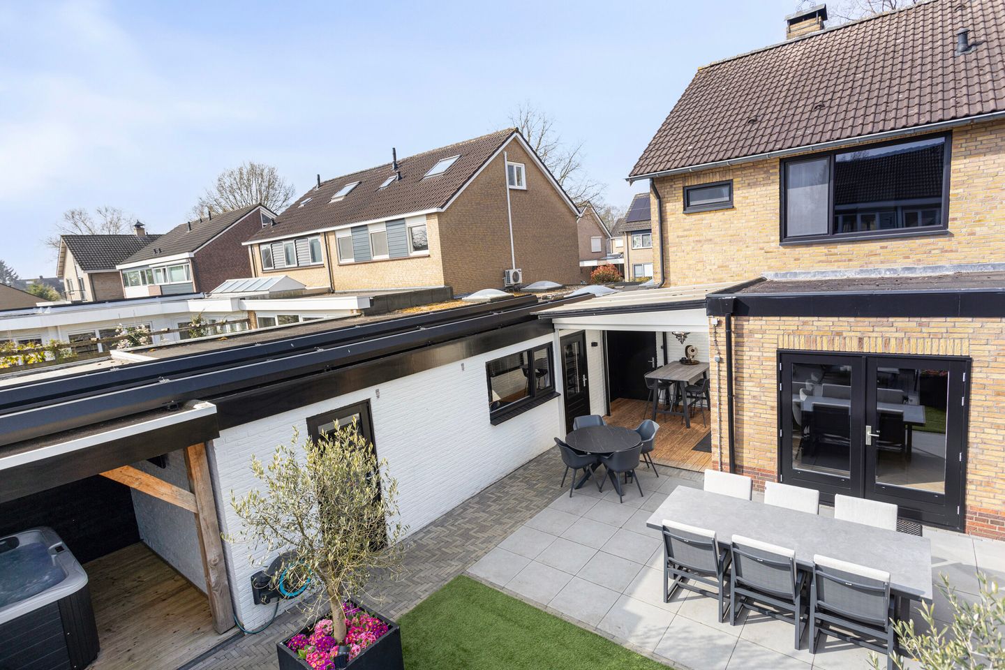 Foto 44 van Neercasselstraat 16