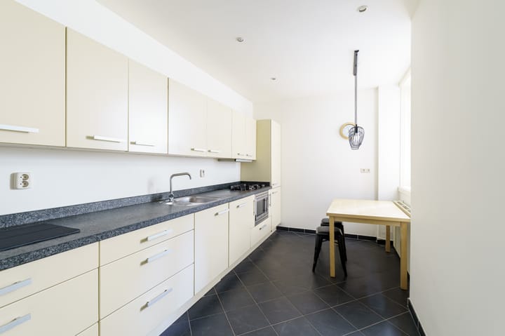 Photo 3 of Wijsmullerstraat 11-H