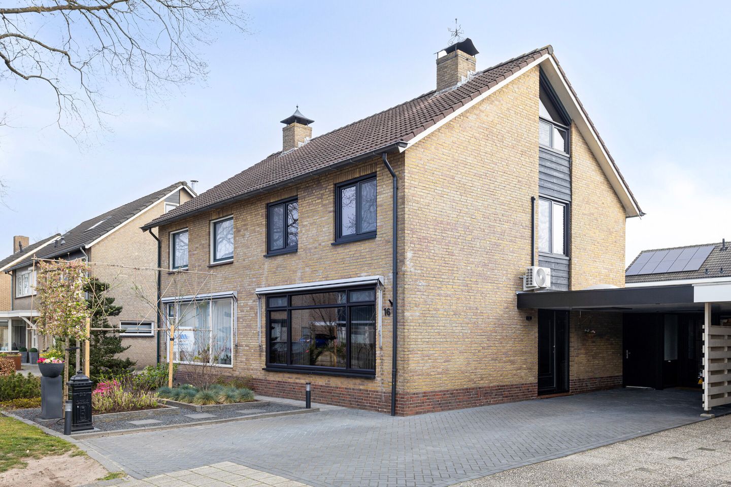 Foto 49 van Neercasselstraat 16