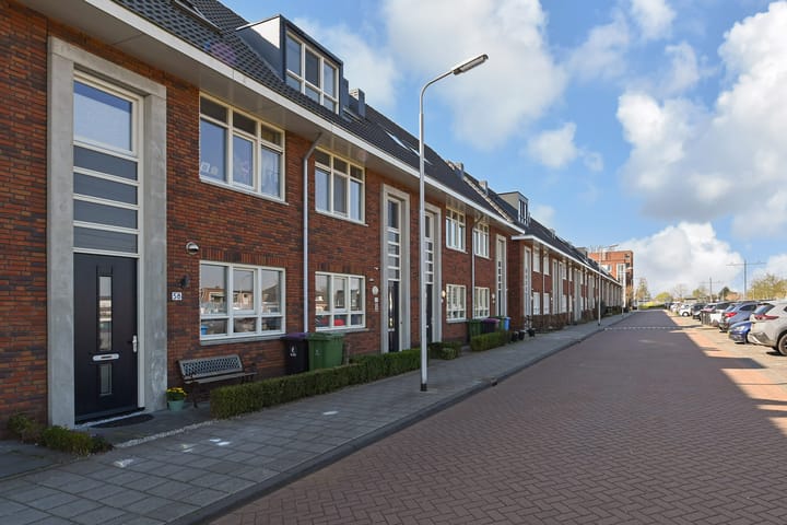 Foto 32 van Stationsplein 57