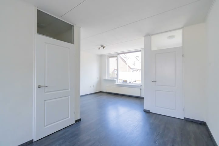 Foto 3 van Middenbank 17