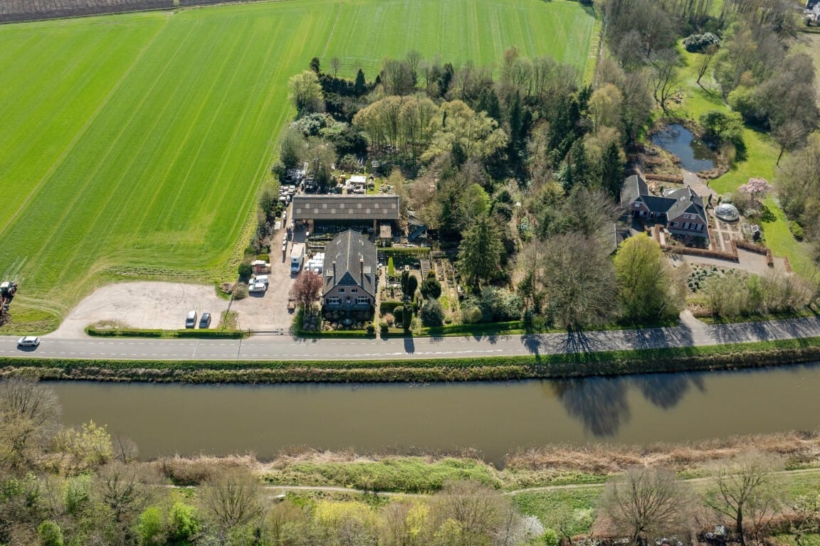 Bekijk foto 3 van Kanaaldijk 17