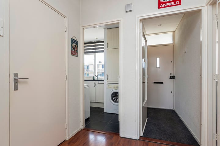 Photo 11 of Anth. Fokkerstraat 130