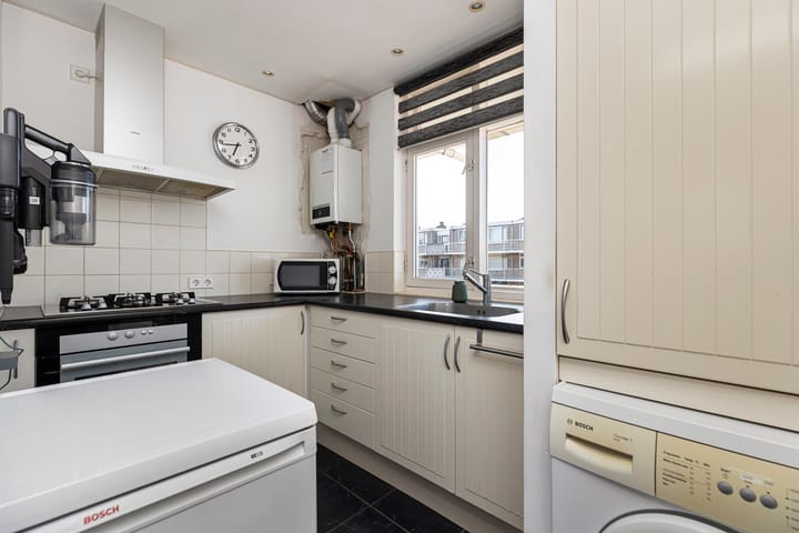 Photo 12 of Anth. Fokkerstraat 130