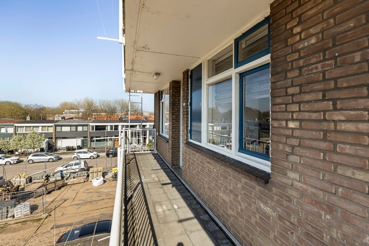 Photo 17 of Anth. Fokkerstraat 130