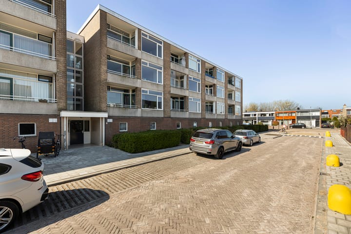 Photo 19 of Anth. Fokkerstraat 130