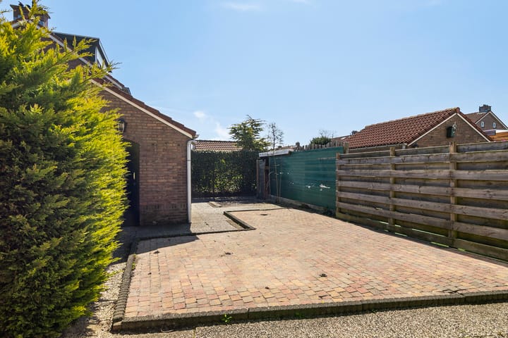 Foto 21 van Schoolstraat 6