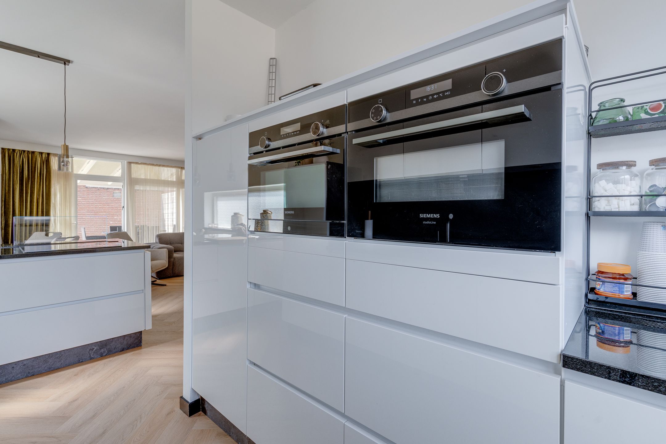 Photo 15 of Kamelenspoor 97