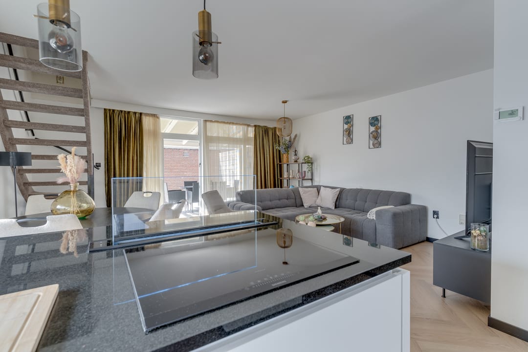 Photo 16 of Kamelenspoor 97