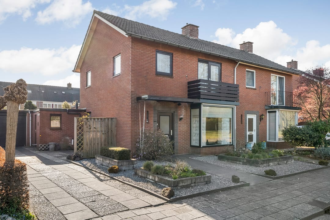 Foto 1 van Baron van Fridaghstraat 64