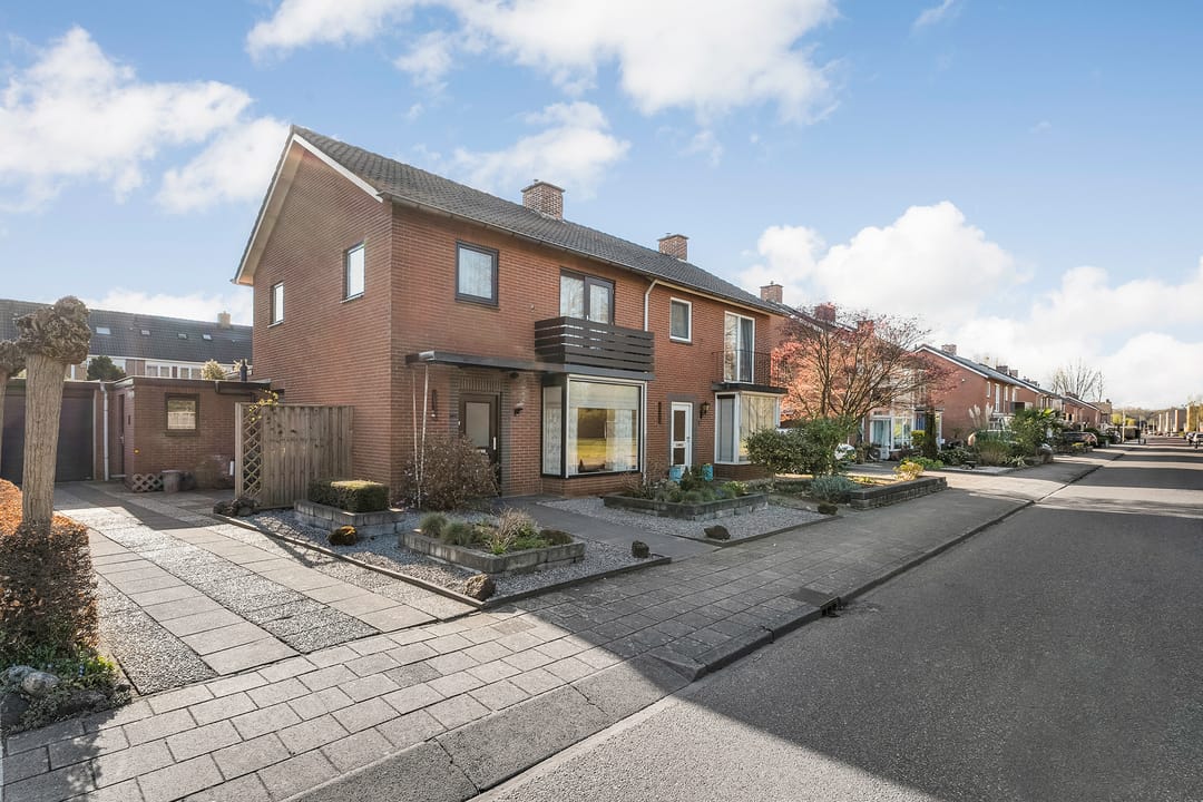 Foto 2 van Baron van Fridaghstraat 64