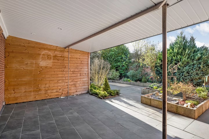 Foto 39 van Baron van Fridaghstraat 64