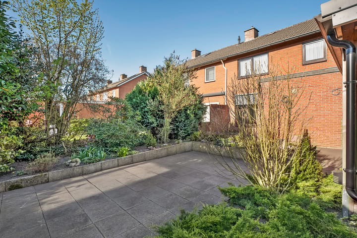 Foto 45 van Baron van Fridaghstraat 64