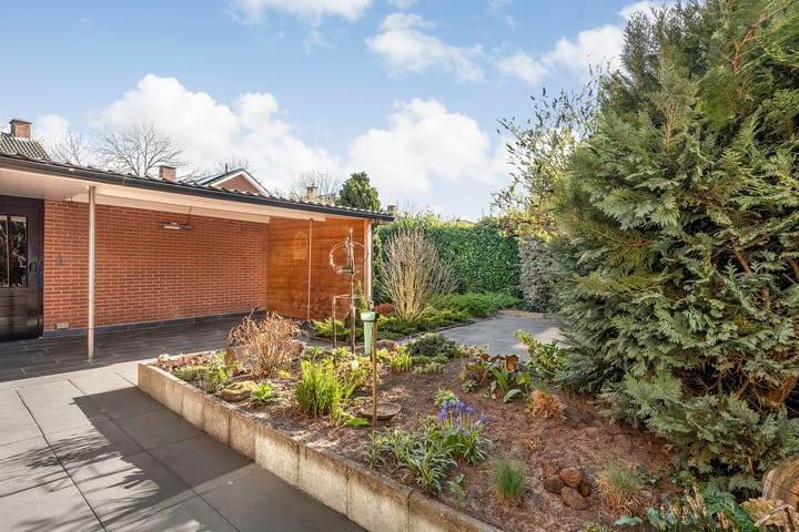 Foto 46 van Baron van Fridaghstraat 64