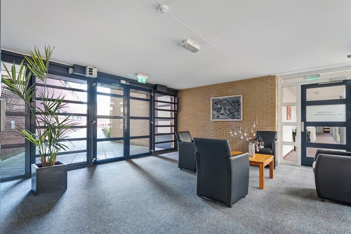 Foto 11 van Burgemeester Schuitestraat 140