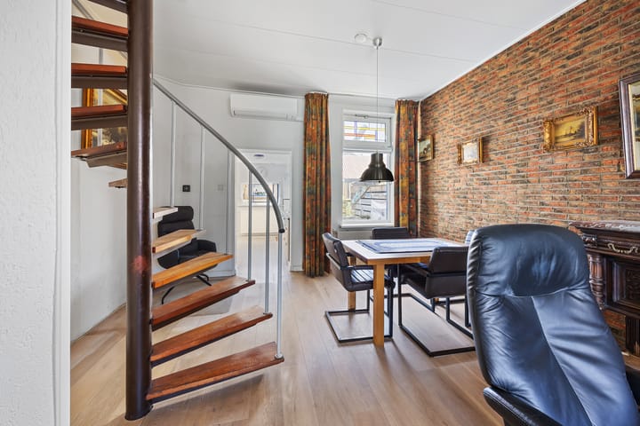 Photo 9 of Derde van Hezewijkstraat 17