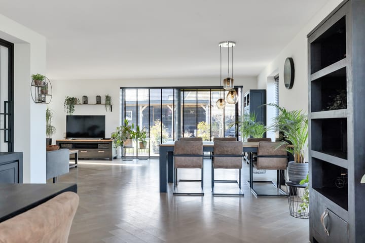 Photo 21 of Jan Wiegersstraat 39