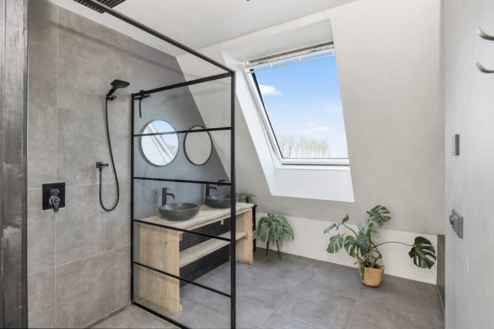 Photo 38 of Jan Wiegersstraat 39