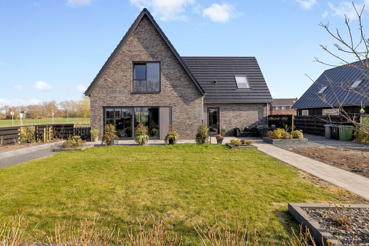 Photo 61 of Jan Wiegersstraat 39