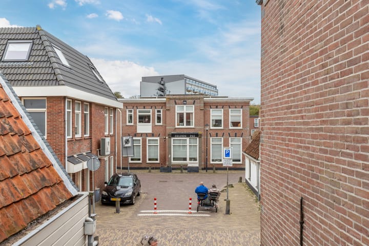 Foto 27 van Voorstraat 126