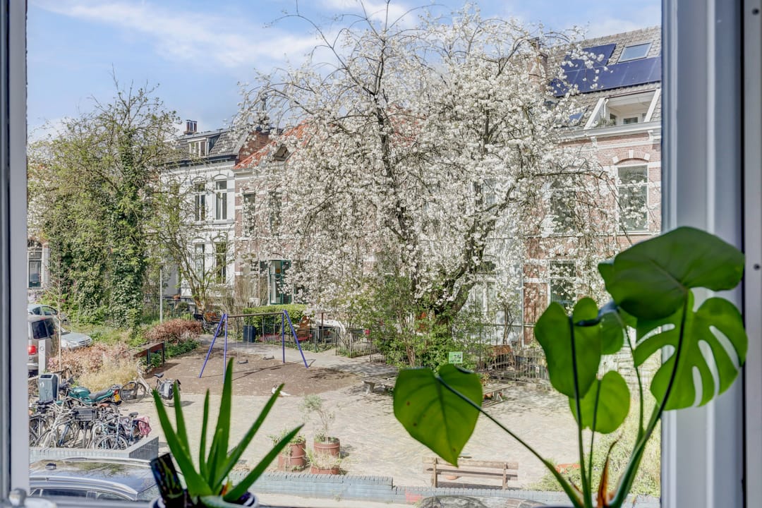 Foto 61 van Staringplein 12