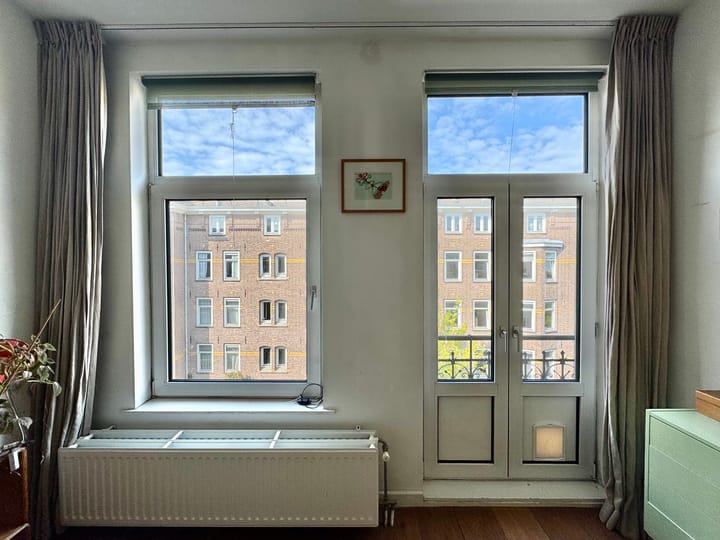 Photo 21 of Eerste Atjehstraat 142-D