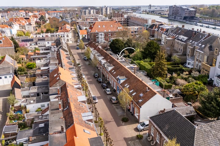 Foto 25 van Eigenhaardstraat 16