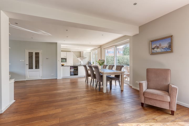 Foto 8 van Van Boetzelaerlaan 3