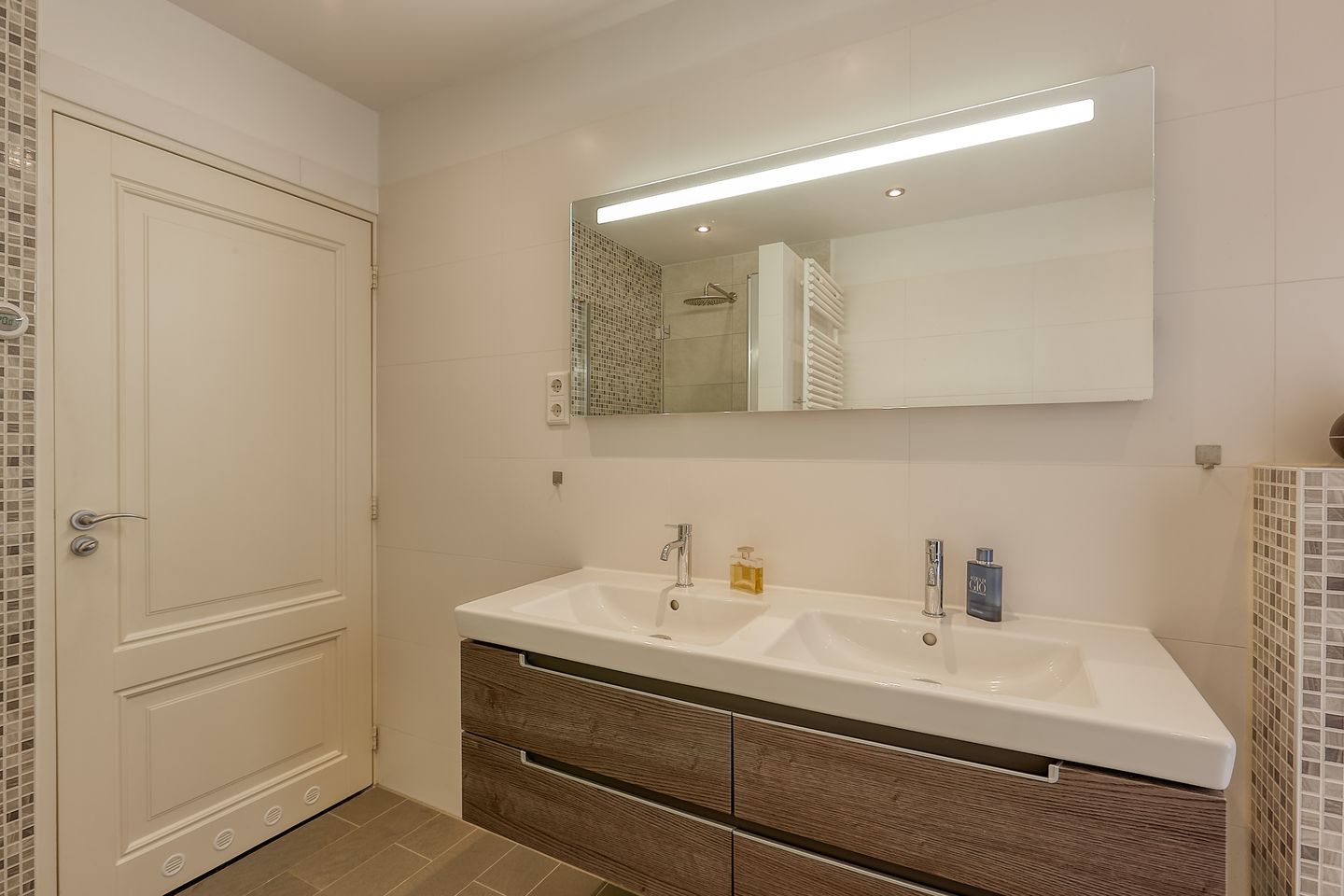 Foto 20 van Van Boetzelaerlaan 3