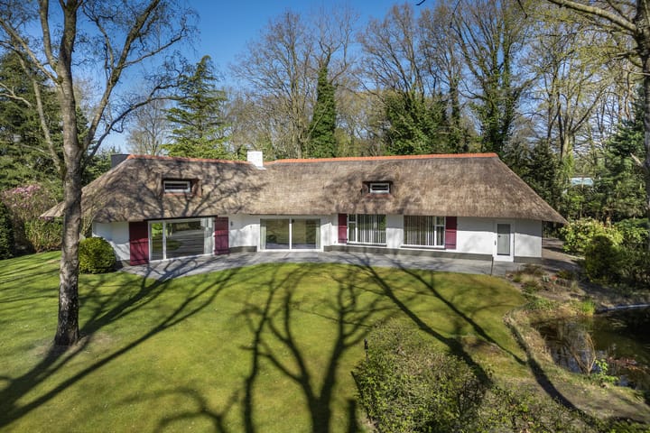 Foto 2 van Larikslaan 1