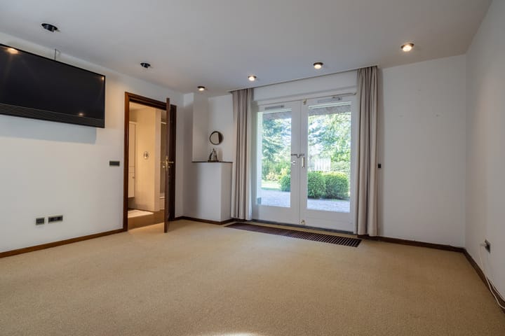 Foto 13 van Larikslaan 1