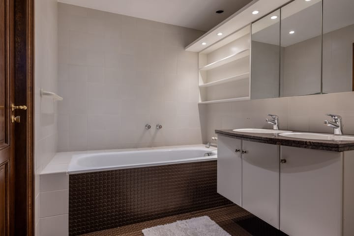 Foto 15 van Larikslaan 1