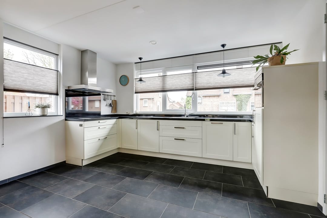 Foto 11 van Essenpasstraat 25-A