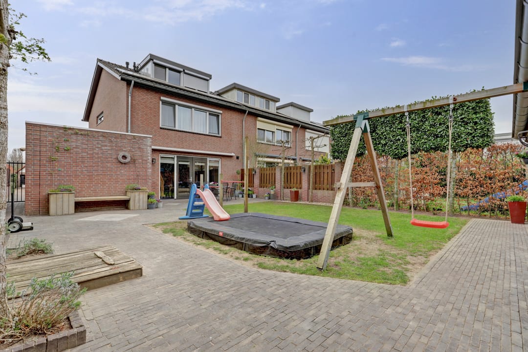 Foto 16 van Essenpasstraat 25-A