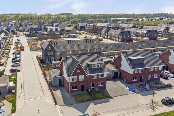 Foto 5 van Karel Appelstraat 58