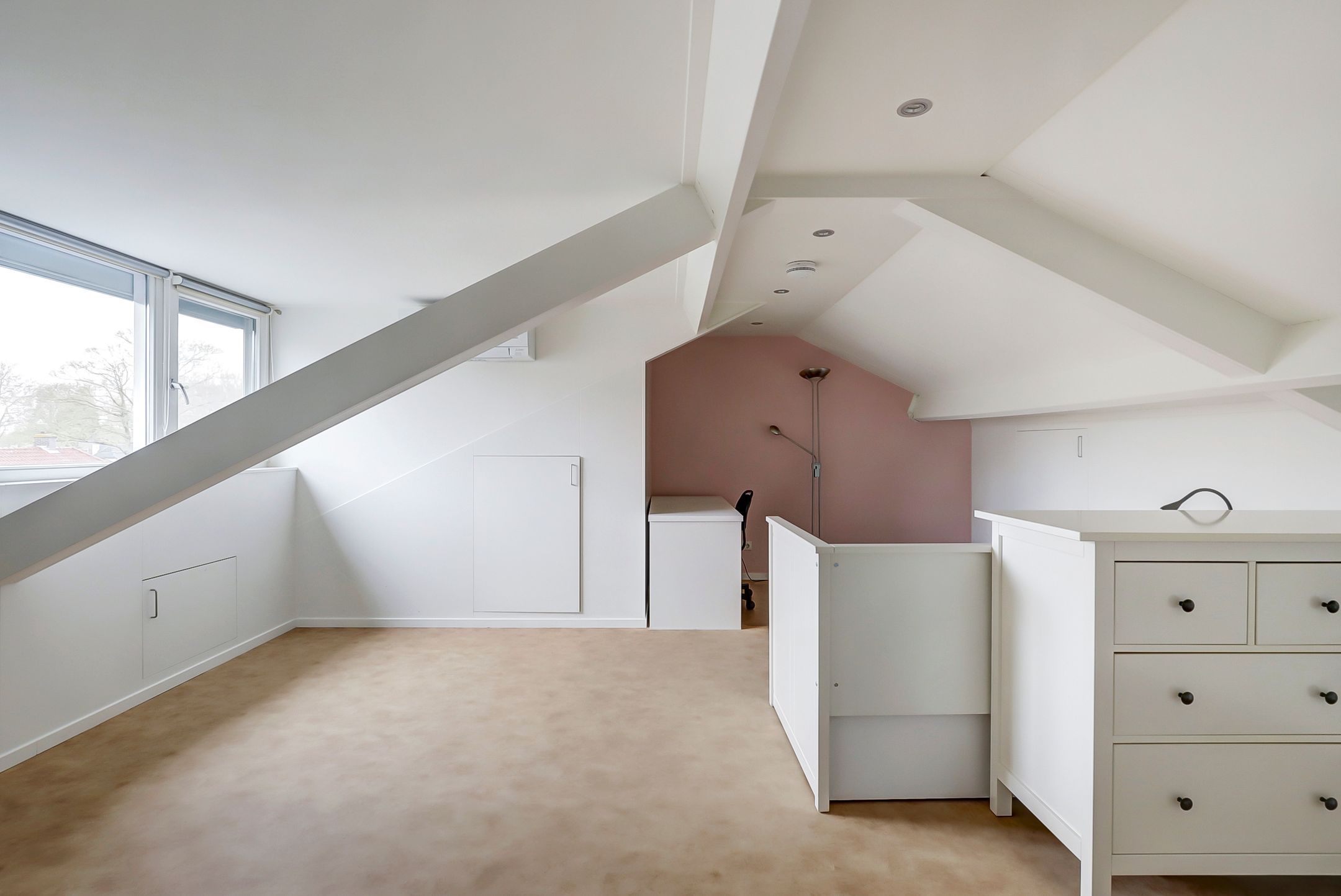 Foto 33 van Essenpasstraat 25-A