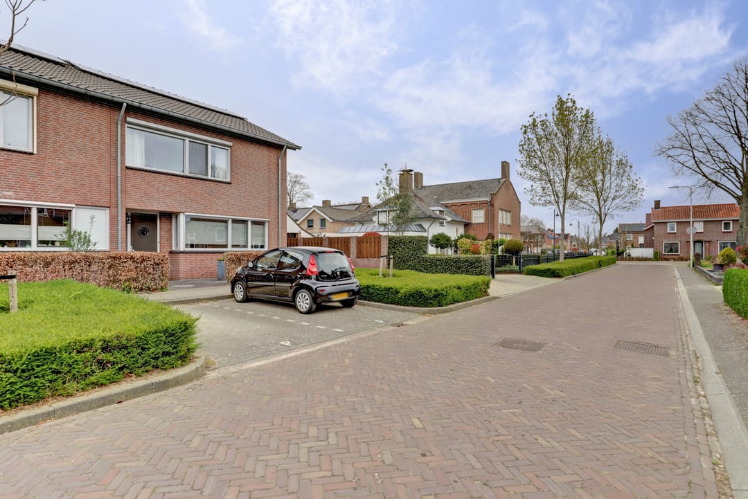 Foto 37 van Essenpasstraat 25-A