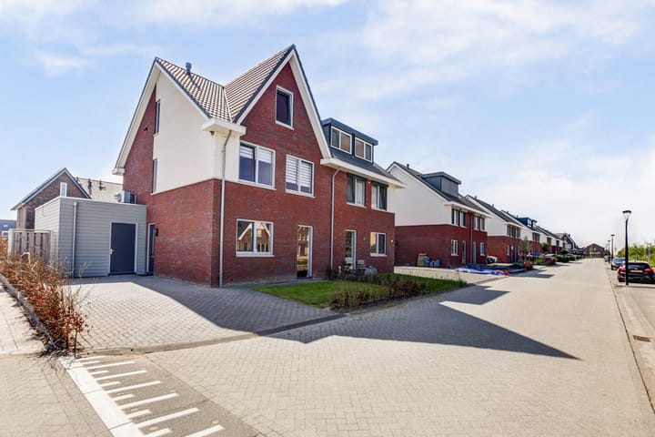 Foto 37 van Karel Appelstraat 58