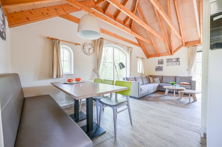 Foto 8 van Landuwerweg 17-402